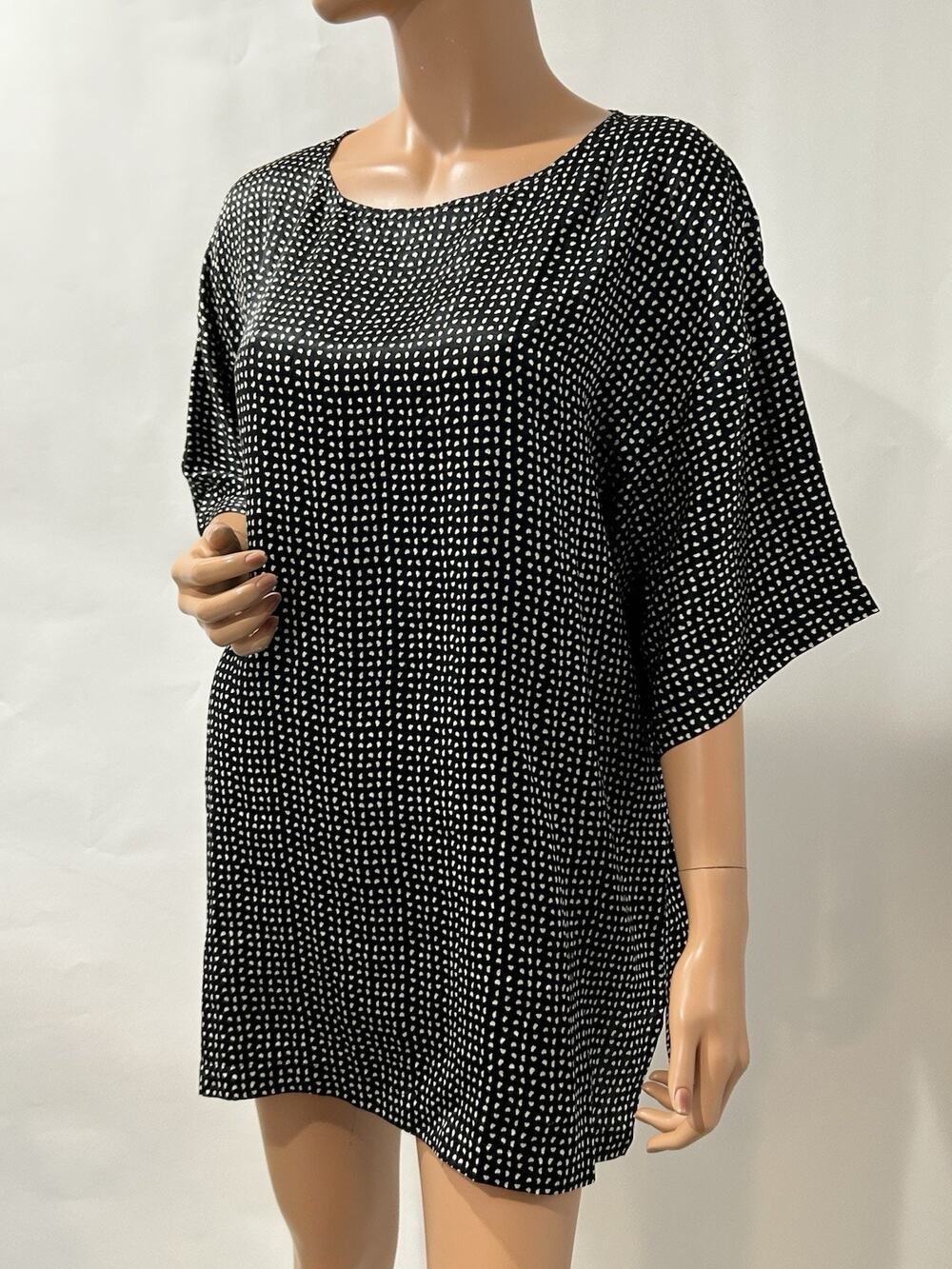 victoria secret Top Vintage 100% Silk Size M/L Black Polka Dots